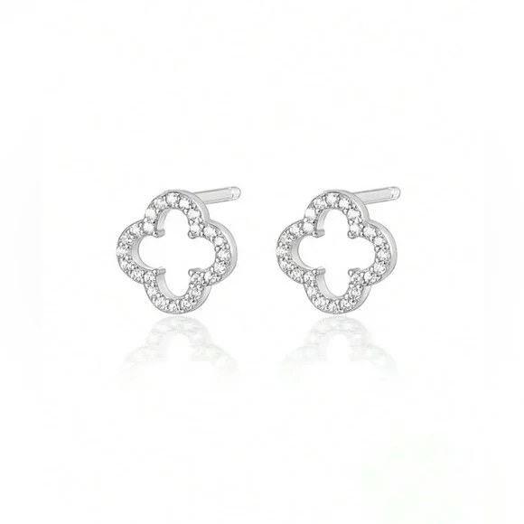 S925Stamped Silver Clover Design Earrings NWT - Picture 5 of 6